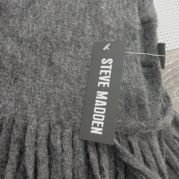 Large Super Soft Steve Madden Black Blanket Scarf - Picture 5 of 7